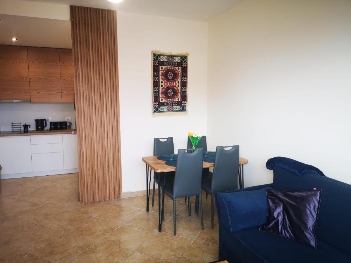 Riviera Deluxe Apartments Влёра Экстерьер фото